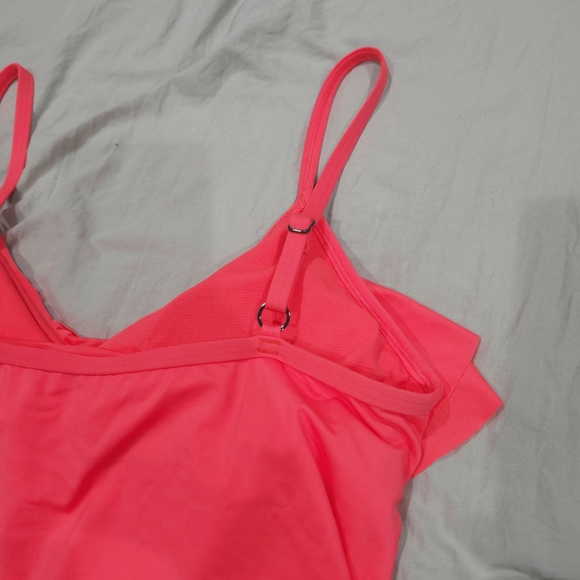 Kenneth Cole Reaction Coral Pink Swim 2 Piece with Ruffle Accents, Nwt, Size M - Picture 10 of 15